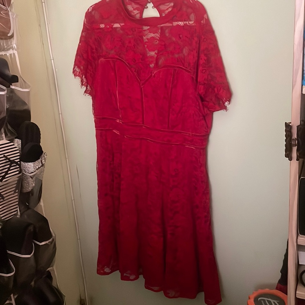 Torrid red lace dress. Never worn. Size 2. (18-20)